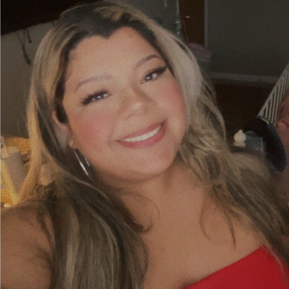 Meet your Posher, Paige - Picture 1 of 1